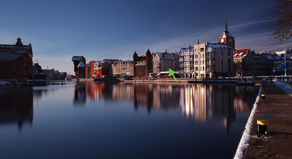 Gdansk Old Town River View Exterior photo